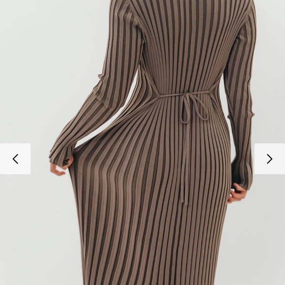 Colette Premium Long Sleeved Ribbed Knit Maxi Dress in Slate - Picture 3 of 6